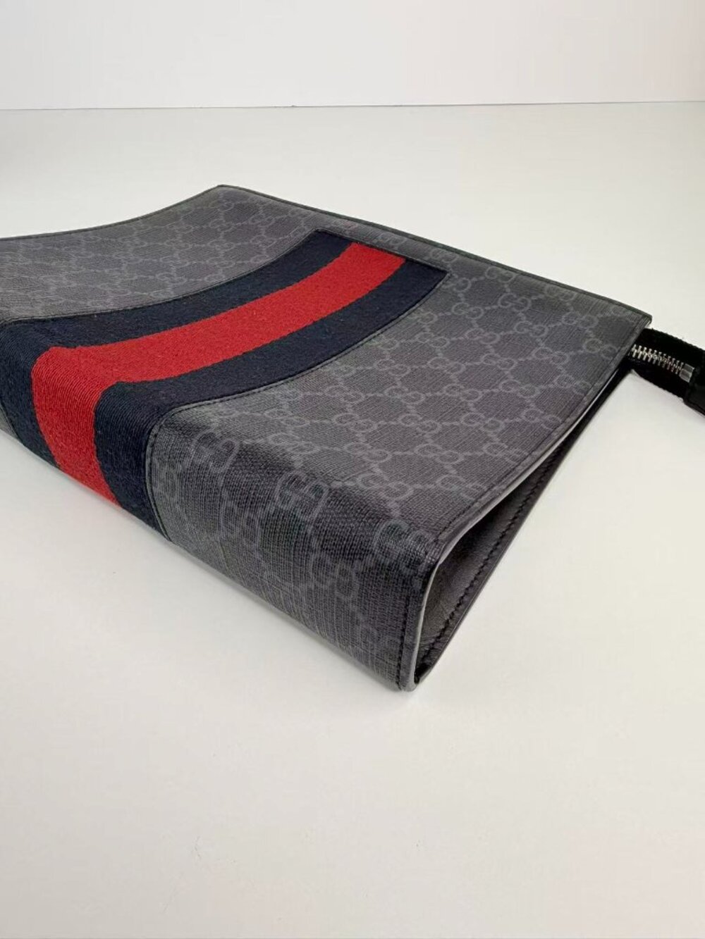 Gucci GG Supreme Web Stripe Zip Pouch Clutch Bag - Picture 4 of 11